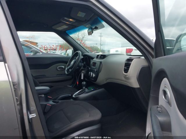 KNDJN2A22G7308242 KIA Soul