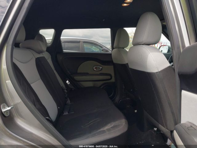 KNDJN2A22G7308242 KIA Soul