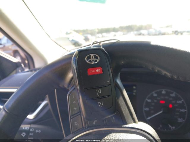 7MUBAABG7PV045648 Toyota Corolla Cross Le