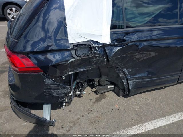 3VV8B7AX0RM112035 Volkswagen Tiguan 2.0t Se R-line Black