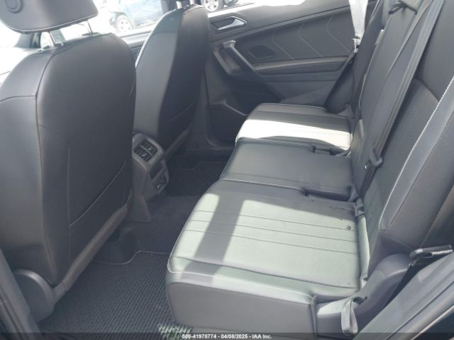 3VV8B7AX0RM112035 Volkswagen Tiguan 2.0t Se R-line Black