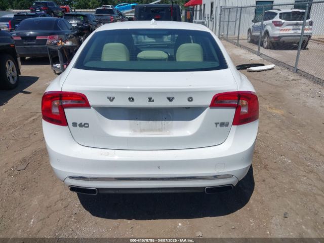 LYV402HM2JB168764 Volvo S60 Inscription T5 Platinum