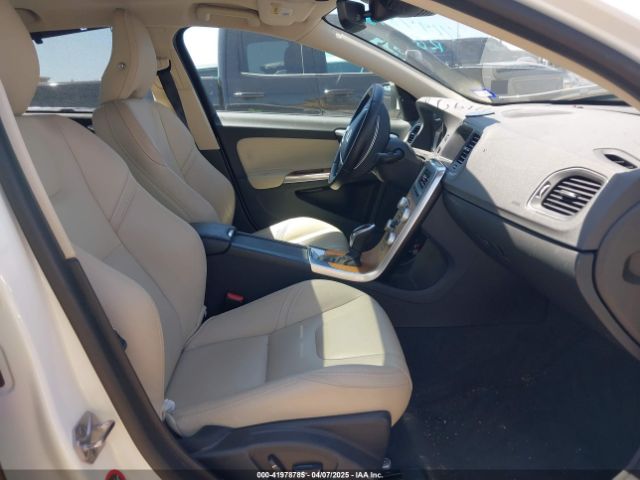 LYV402HM2JB168764 Volvo S60 Inscription T5 Platinum
