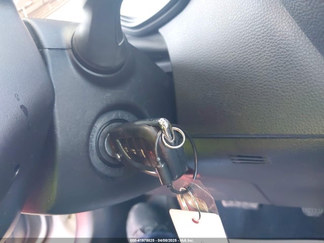 5YFB4MDE9RP180589 Toyota COROLLA LE