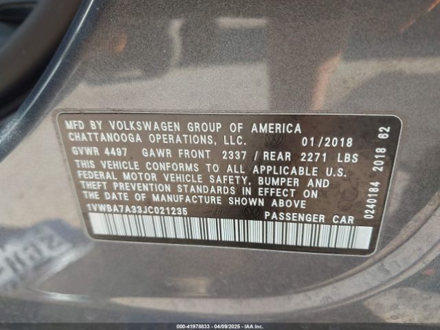 1VWBA7A33JC021235 Volkswagen Passat 2.0t Se