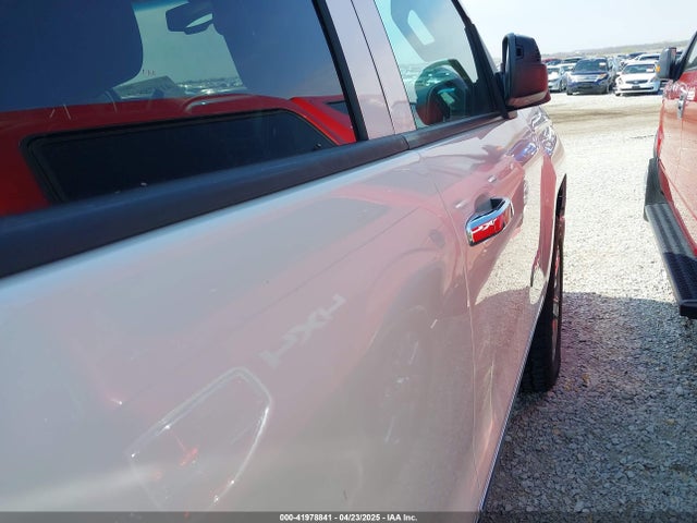 3GCUKTEC4EG527722 Chevrolet Silverado 1500