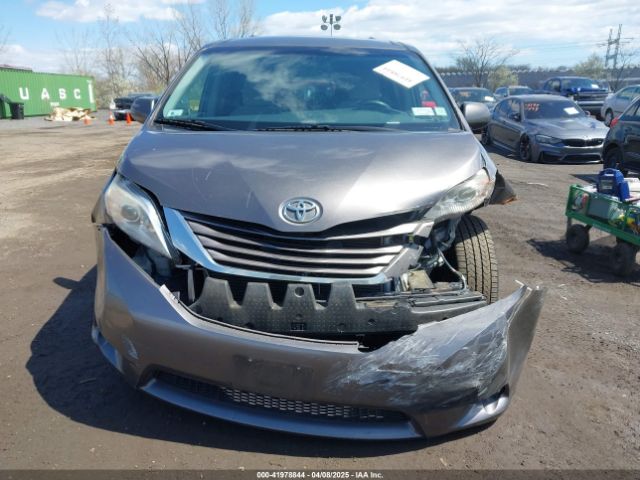5TDKK3DC6FS649056 Toyota Sienna Le 8 Passenger
