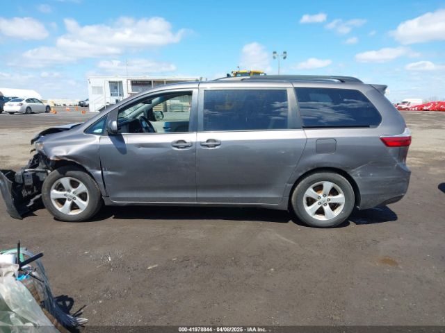 5TDKK3DC6FS649056 Toyota Sienna Le 8 Passenger