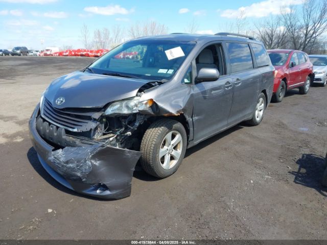 5TDKK3DC6FS649056 Toyota Sienna Le 8 Passenger