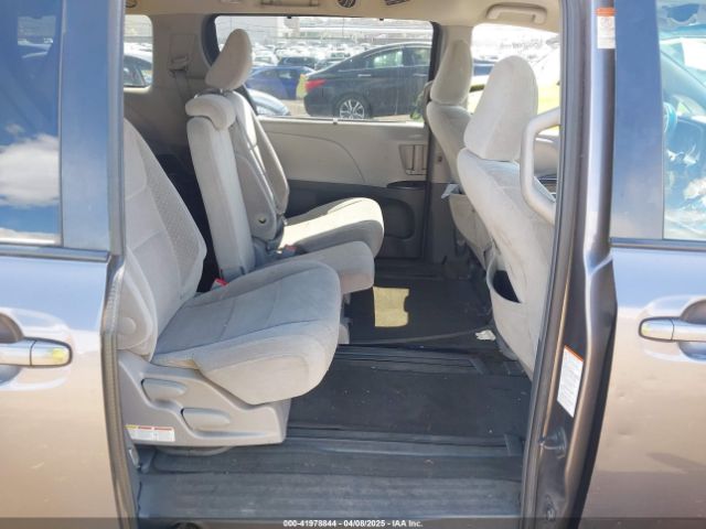 5TDKK3DC6FS649056 Toyota Sienna Le 8 Passenger