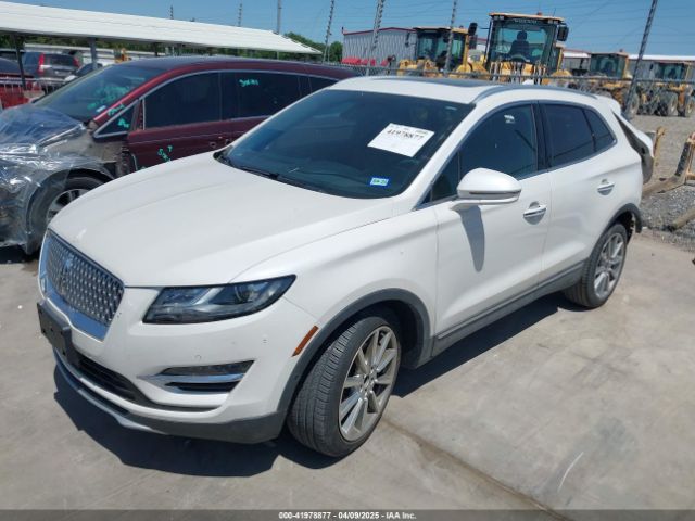2019 LINCOLN MKC 5LMCJ3C93KUL35294 Photo 1