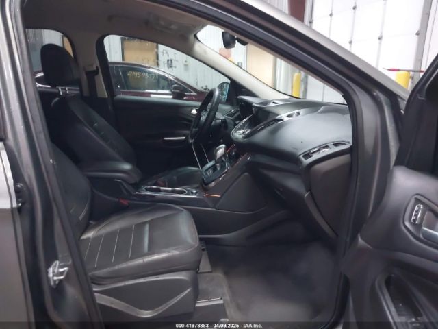 1FMCU9J95EUB93504 Ford Escape Titanium