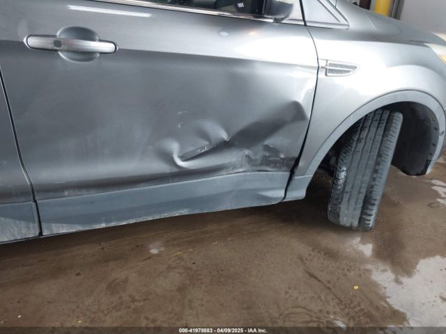 1FMCU9J95EUB93504 Ford Escape Titanium