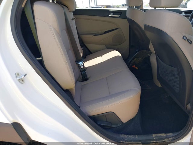KM8J33A49MU404004 Hyundai Tucson Value
