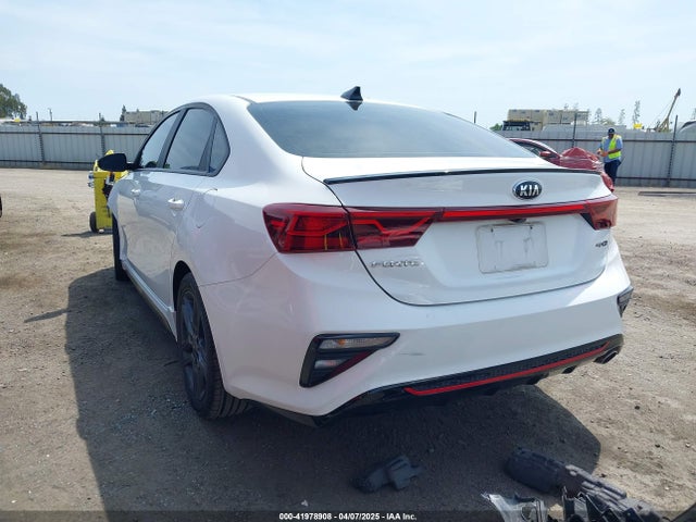 3KPF34AD8ME350662 KIA Forte Gt-line