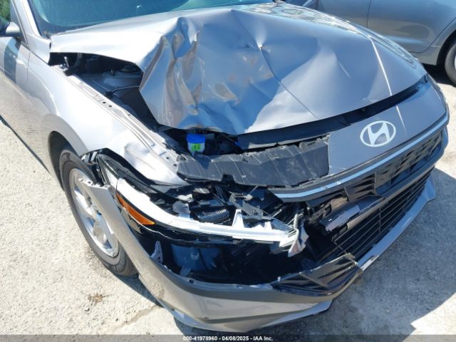 KMHLL4DGXRU851422 Hyundai ELANTRA SE