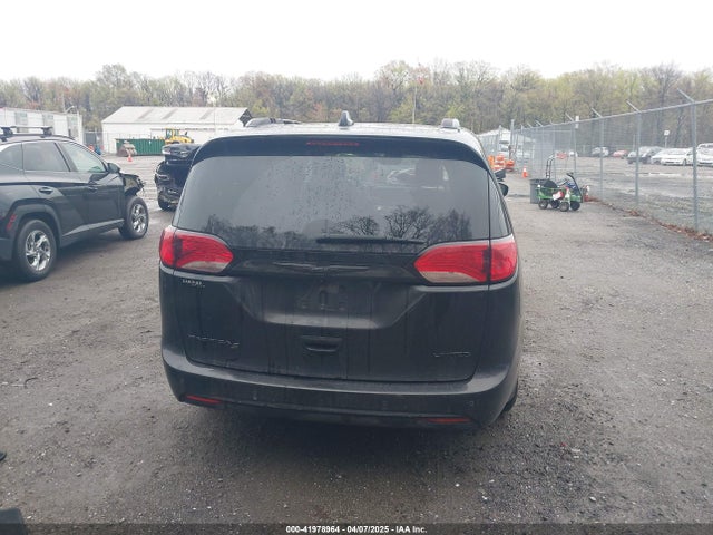 Chrysler Pacifica Limited 2019 2C4RC1GG7KR549971 Image 16