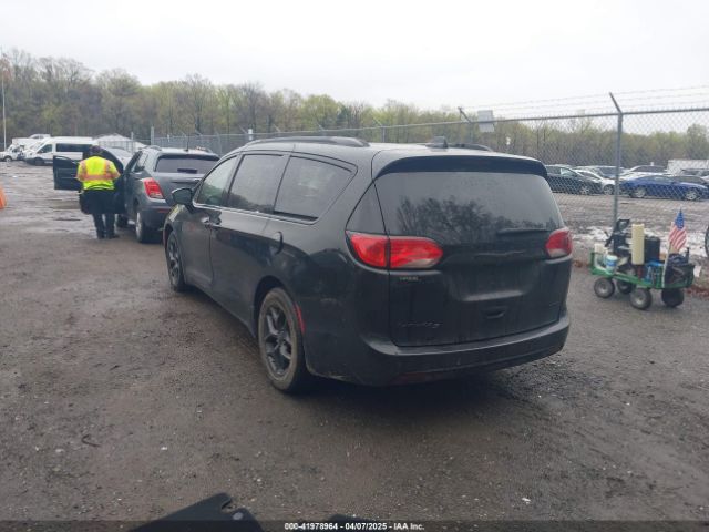 2019 CHRYSLER PACIFICA 2C4RC1GG7KR549971 Photo 2