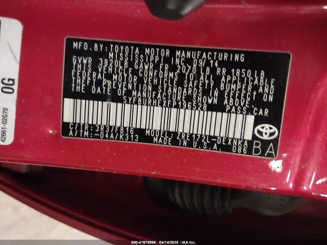 5YFBURHEXFP196528 Toyota COROLLA LE