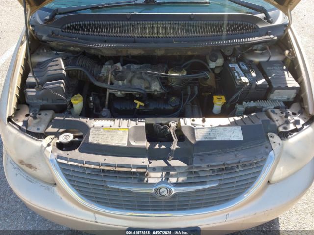 2001 CHRYSLER TOWN & COUNTRY 2C8GP64L01R396390 Photo 9