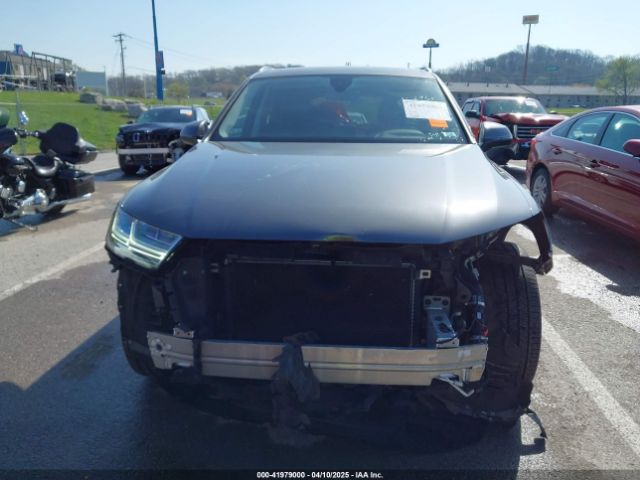 WA1LHAF73KD034634 Audi Q7 45 Premium