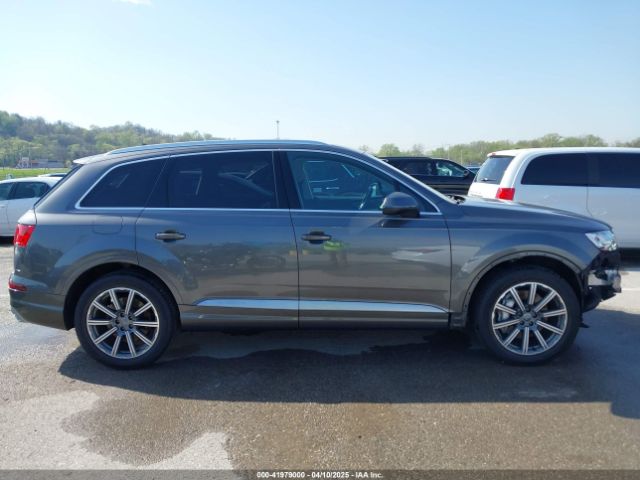 WA1LHAF73KD034634 Audi Q7 45 Premium