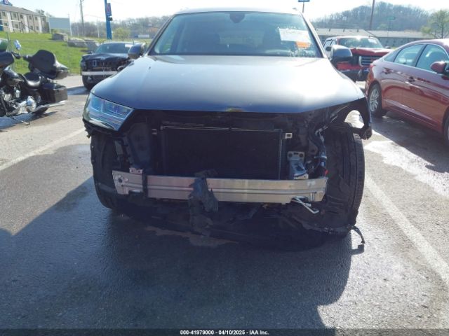 WA1LHAF73KD034634 Audi Q7 45 Premium
