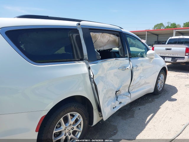 Chrysler Pacifica Touring L 2022 2C4RC1BG4NR191644 Image 6