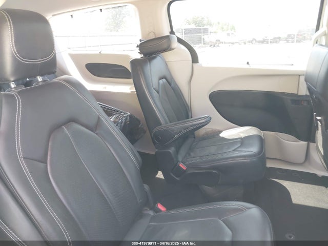 Chrysler Pacifica Touring L 2022 2C4RC1BG4NR191644 Image 8