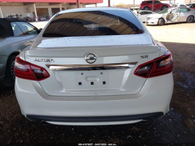 1N4AL3AP2HN348881 Nissan Altima 2.5 Sr