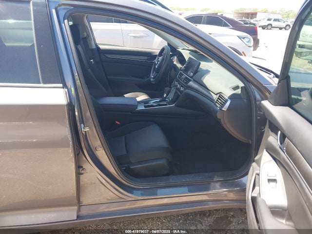 1HGCV1F14LA082772 Honda ACCORD LX