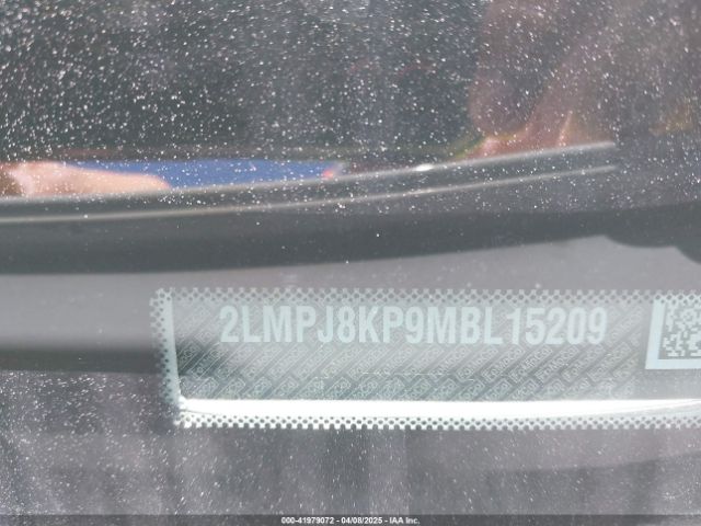 2LMPJ8KP9MBL15209 Lincoln Nautilus Reserve