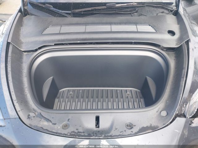 7SAYGDED3RF044013 Tesla Model Y