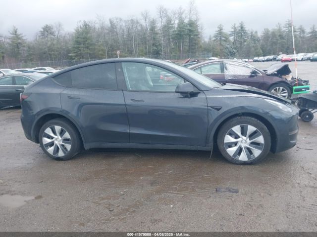 7SAYGDED3RF044013 Tesla Model Y