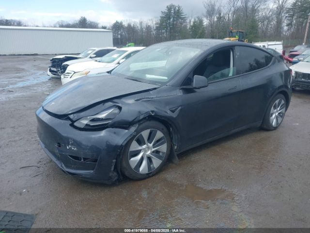 7SAYGDED3RF044013 Tesla Model Y
