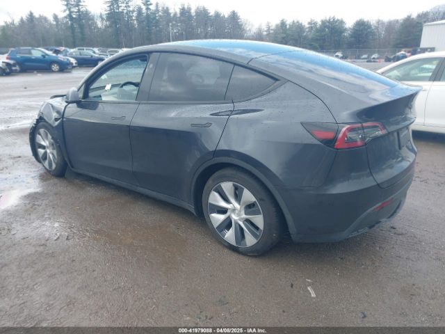 7SAYGDED3RF044013 Tesla Model Y