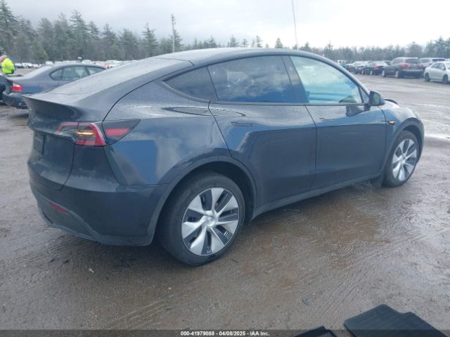 7SAYGDED3RF044013 Tesla Model Y
