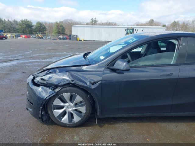 7SAYGDED3RF044013 Tesla Model Y