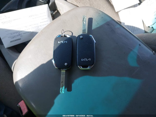 KNDJ23AU8N7814087 KIA SOUL LX