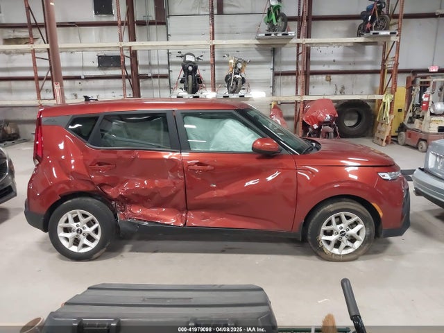 KNDJ23AU8N7814087 KIA SOUL LX