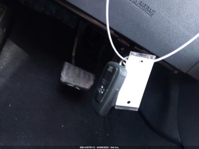 NMTKHMBX1LR107092 Toyota C-HR XLE