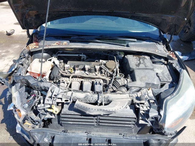 1FADP3N22EL453329 Ford Focus Titanium