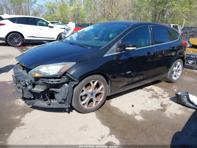 1FADP3N22EL453329 Ford Focus Titanium