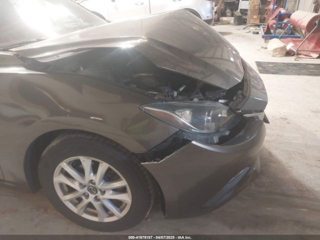 3MZBM1V75EM104865 Mazda Mazda3 I Touring