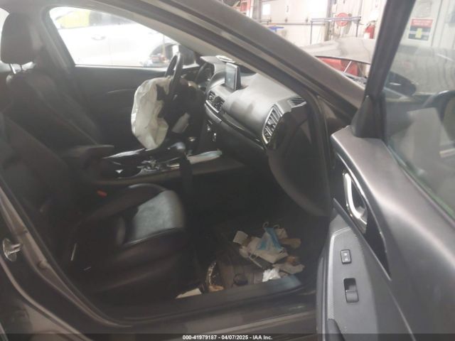 3MZBM1V75EM104865 Mazda Mazda3 I Touring