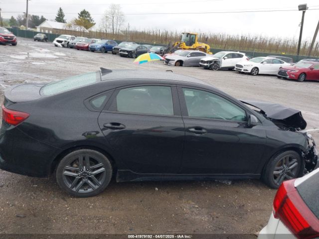 3KPF34AD4ME281775 KIA Forte Gt-line