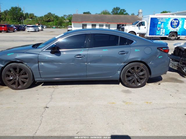 JM1GL1WY4M1619533 Mazda Mazda6 Carbon Edition