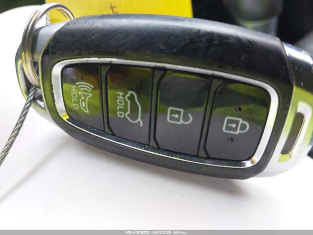 KM8K33A52JU174184 Hyundai Kona Limited
