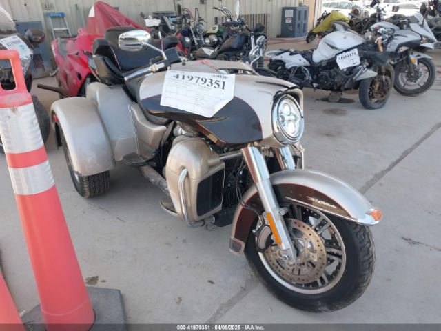 2018 HARLEY-DAVIDSON FLHTCUTG 1HD1MAD11JB850225