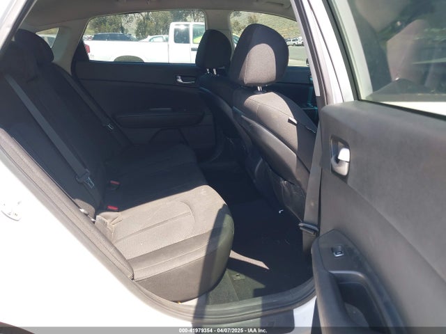 5XXGT4L3XGG053638 KIA Optima Lx